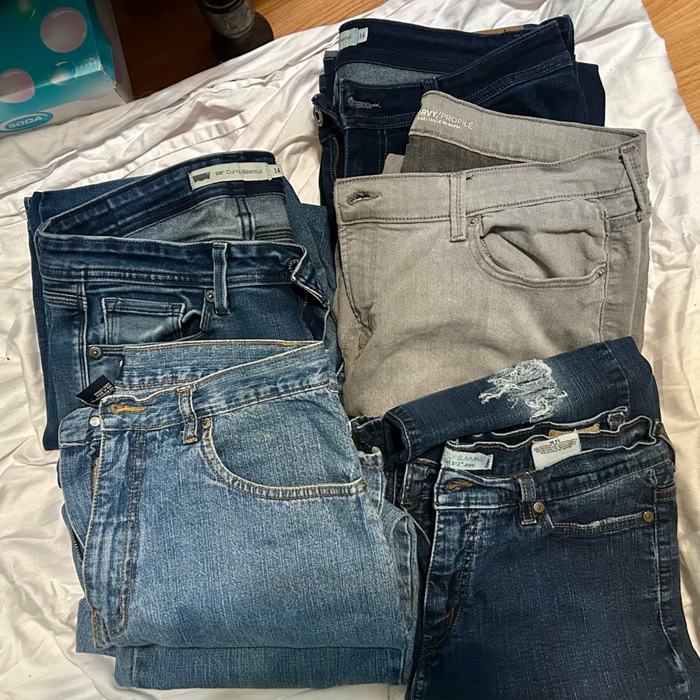 SOLD 5 or lady’s jeans